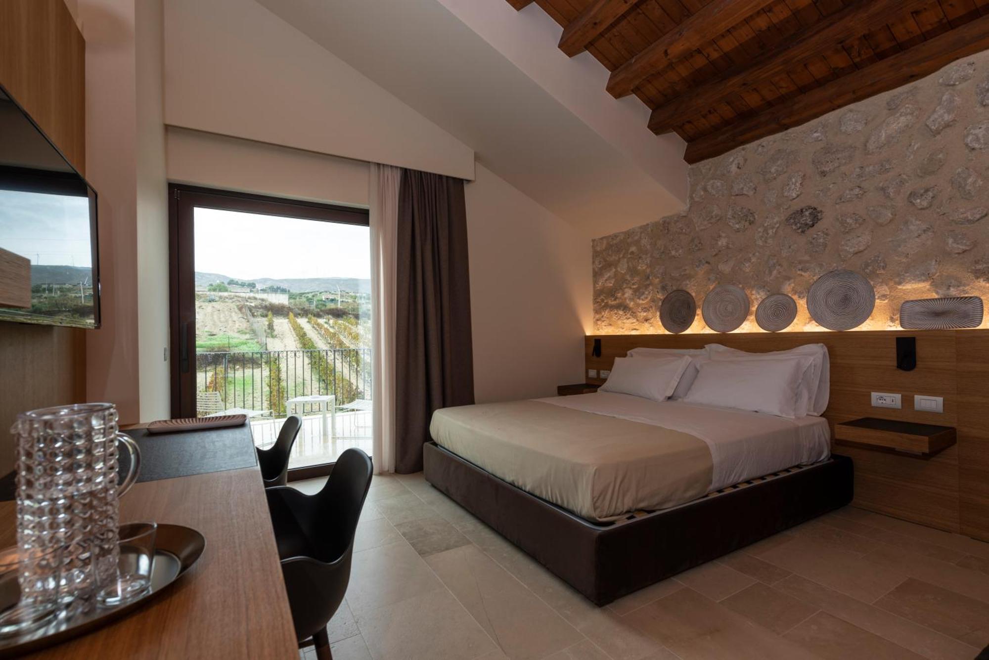 Borgo Giallonardo Wine Relais Realmonte Bagian luar foto