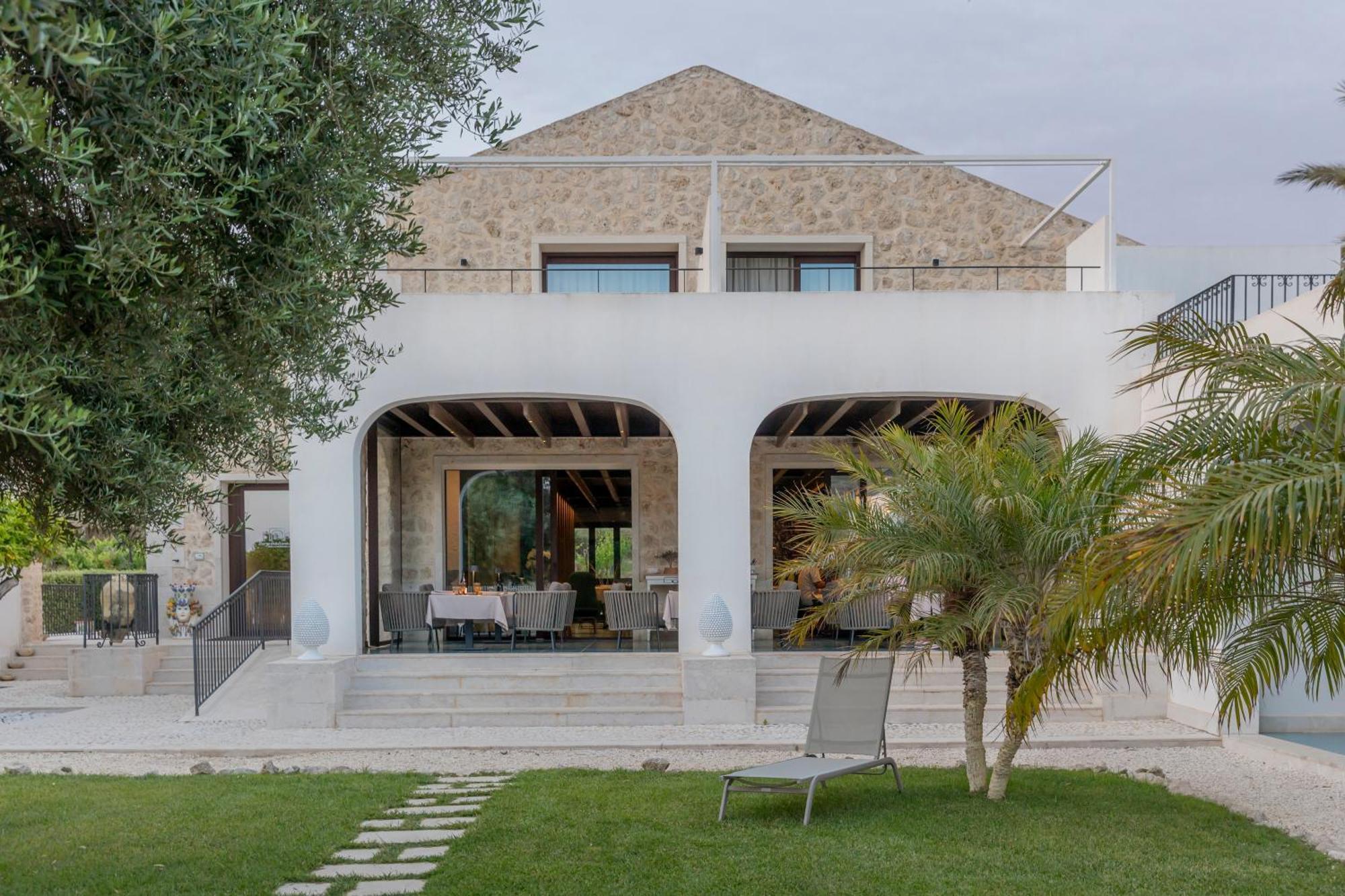 Borgo Giallonardo Wine Relais Realmonte Bagian luar foto