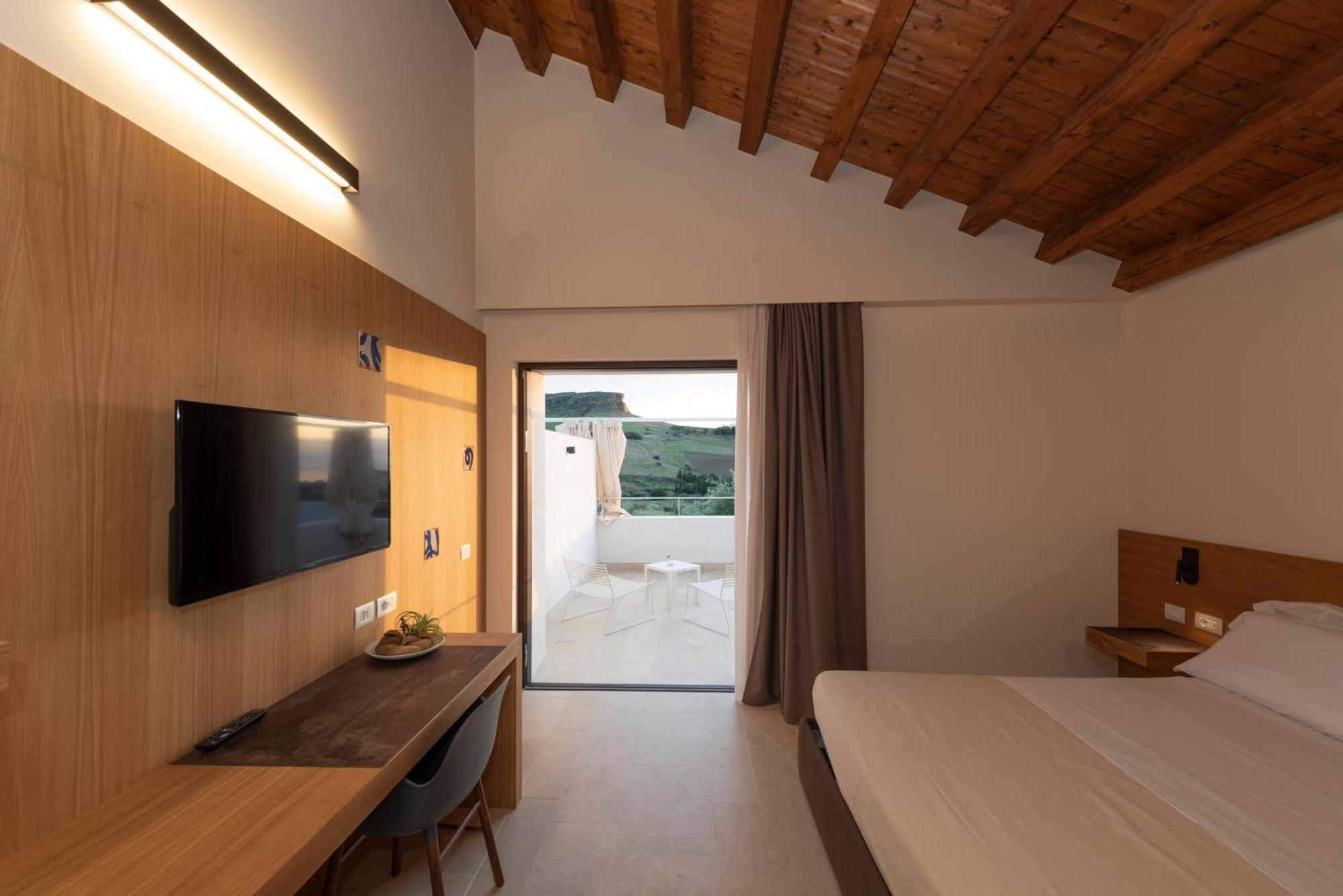 Borgo Giallonardo Wine Relais Realmonte Bagian luar foto