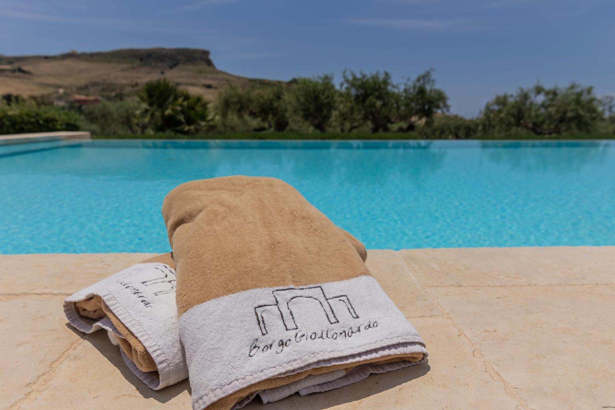 Borgo Giallonardo Wine Relais Realmonte Bagian luar foto