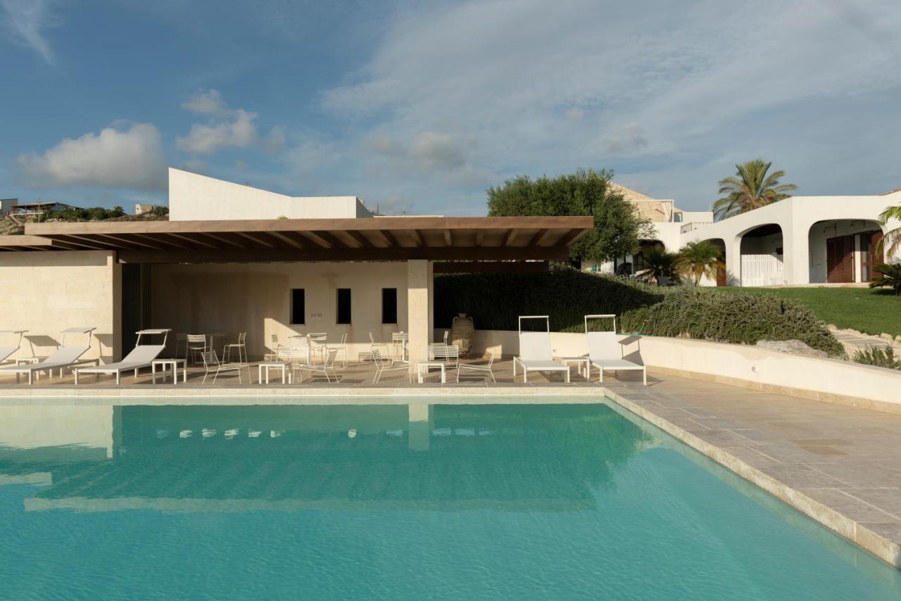 Borgo Giallonardo Wine Relais Realmonte Bagian luar foto